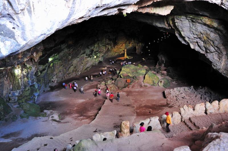 868-卡卡烏阿米虜帕鐘乳石洞.JPG