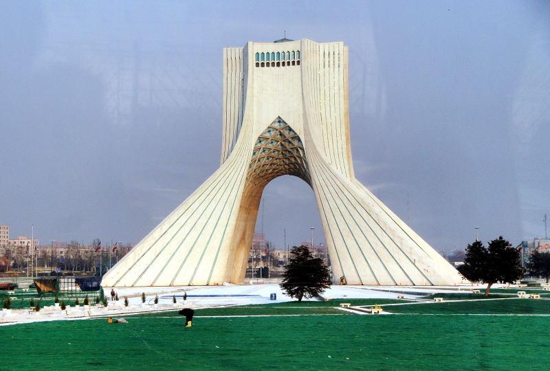 0151-車拍-德黑蘭-2500年紀念碑.JPG