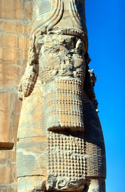 2460-波斯波利斯-皇宮大門雕像特寫