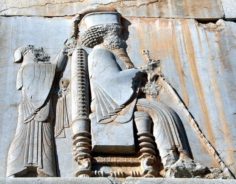 2519-波斯波利斯-皇宮內門柱的石雕.JPG