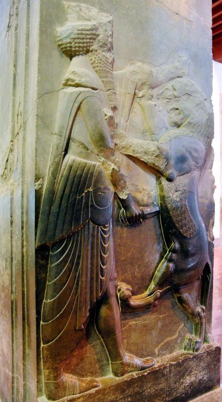 2666--波斯波利斯-博物館-屠獅雕像.JPG