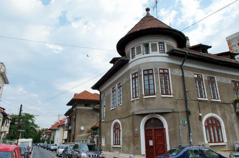 600-布加勒斯特-波士尼亞大使館對面建築