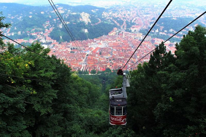 2005-布拉索夫的登山纜車行進中往山下拍
