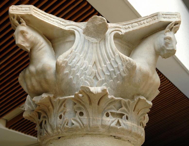 813-伊斯坦堡-考古博物館-神廟柱頭