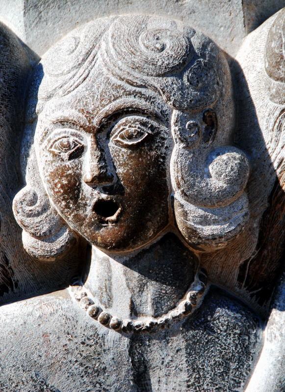 4522-伊斯法罕-40柱廳-水池前女泰山雕像