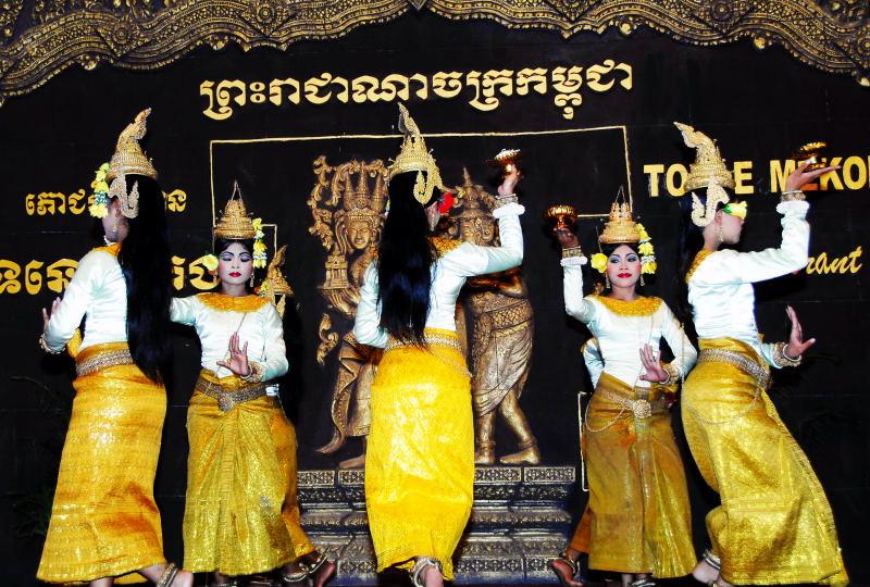 1006-柬埔寨的傳統歌舞.JPG