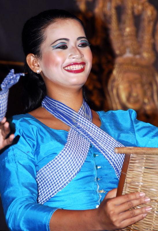 1070-柬埔寨的傳統歌舞.JPG