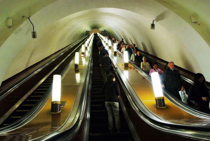 6265-莫斯科地鐵站-100米深手扶梯.JPG