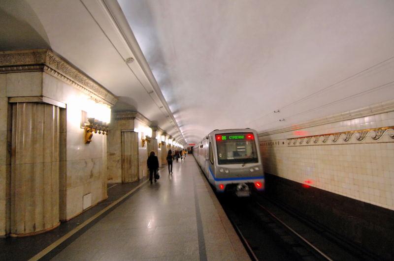 6276-莫斯科地鐵站-地下車站-電車.JPG