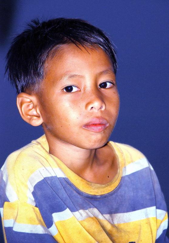 3403-小吳哥-遊蕩的柬國兒童