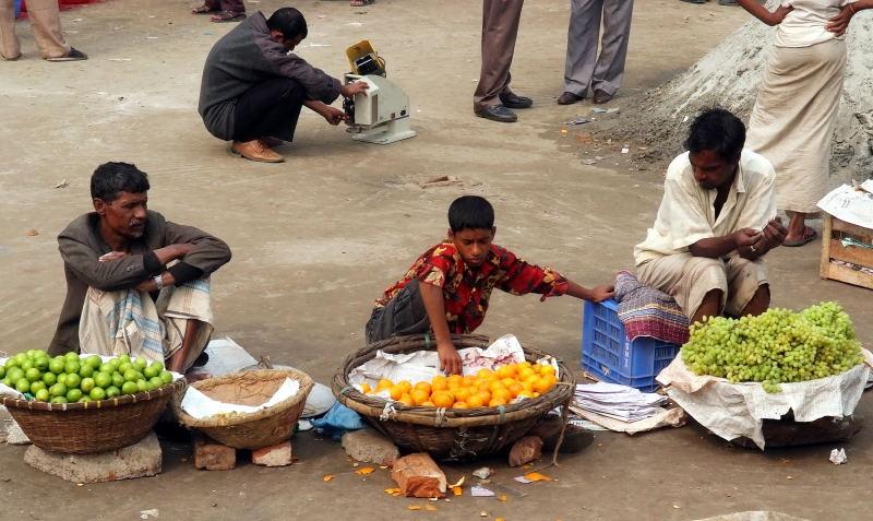 0413-孟加拉-水果攤販.JPG