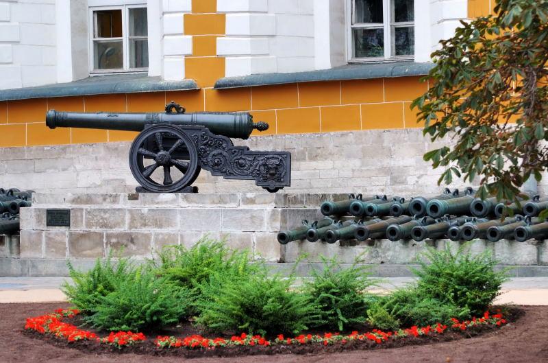 6876-克里姆林宮-軍械館-展示舊砲.JPG