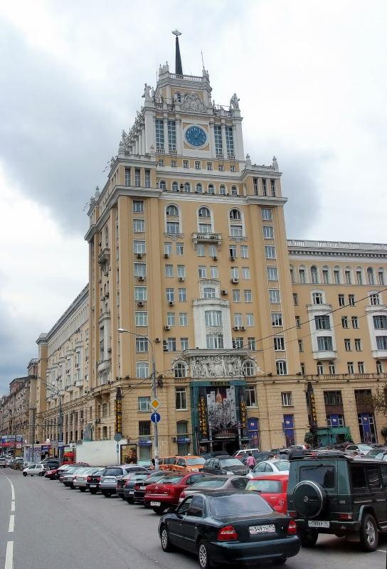 7220-車拍-莫斯科街景-烏克蘭飯店.JPG