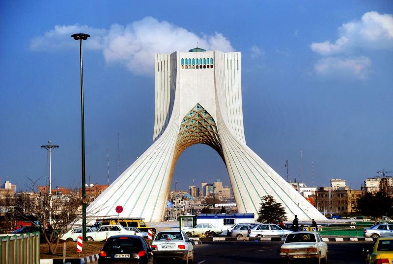 8142-車拍-德黑蘭2503年紀念碑