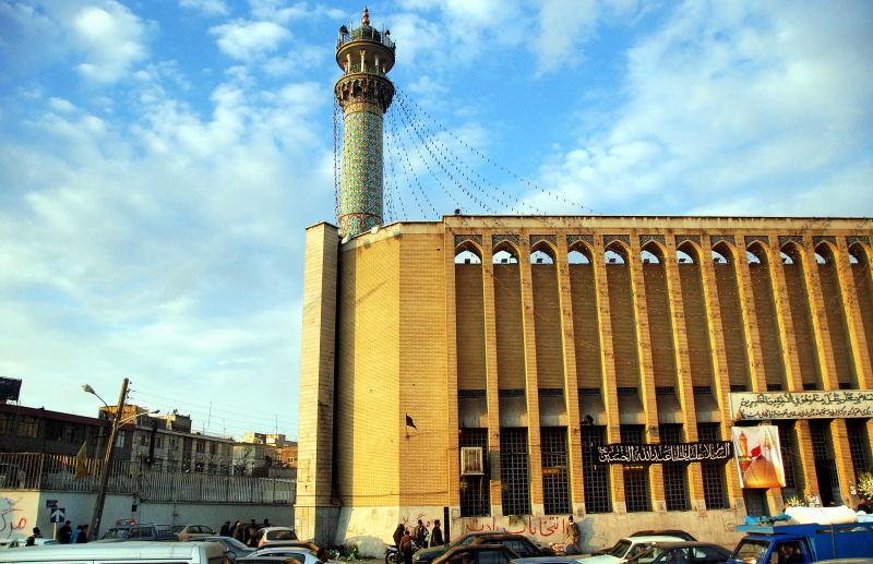 8153-車拍-德黑蘭街頭建築-清真寺