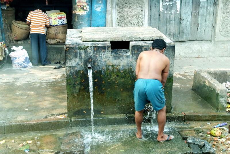 0754-加爾各達-公共澡堂.JPG