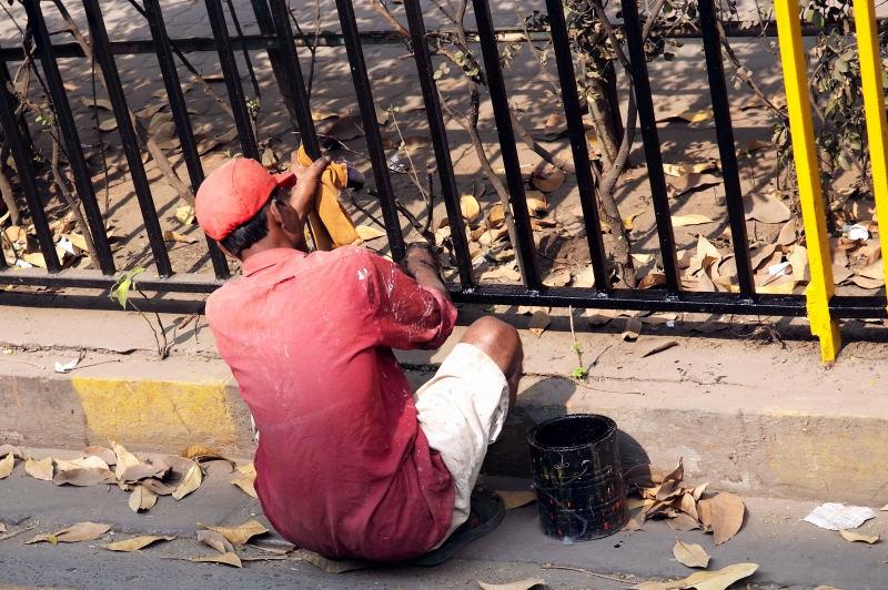 1057-加爾各達-馬路欄杆油漆工