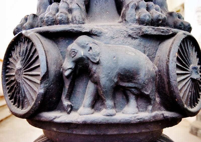1185-印度博物館-佛教古文物-阿育王柱.JPG