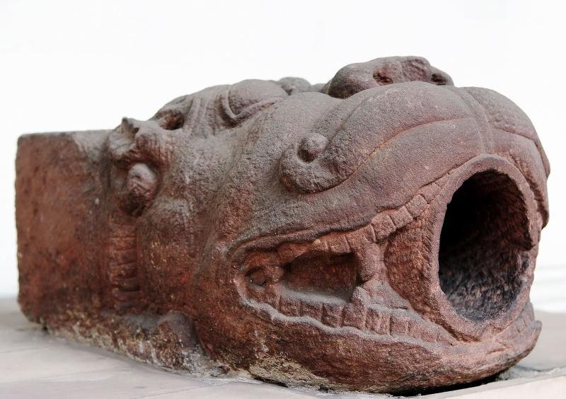 1300-印度博物館-怪獸出水口