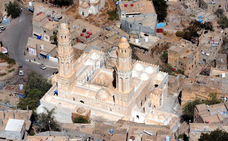 1598-塔伊茲城堡-俯瞰塔伊茲清真寺