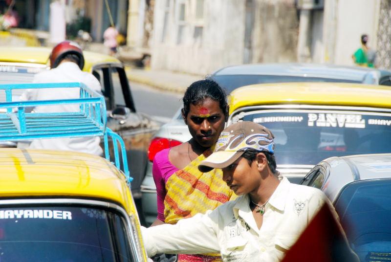 1008-孟買-塞車的攤販