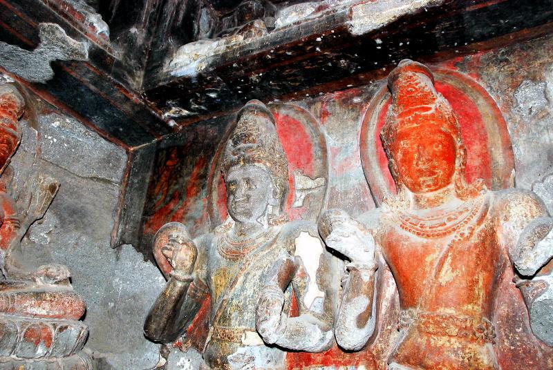 1887-愛羅拉石窟-佛教區-12號洞窟-大雄寶殿內部眾神