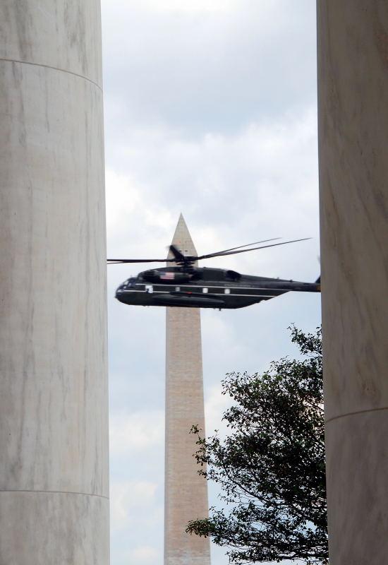 6980-傑佛遜紀念堂看華盛頓紀念碑.JPG
