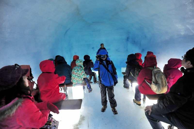 095-朗格冰川隧道