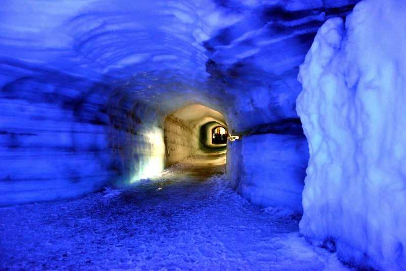 126-朗格冰川隧道