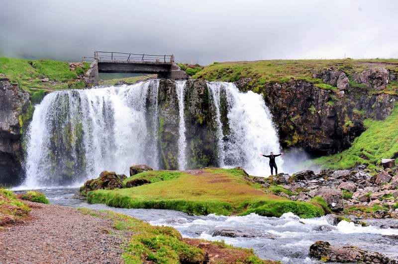 684-教堂山瀑布-冰島