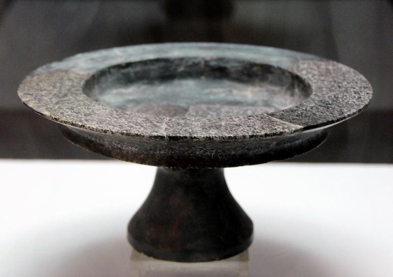 2644-波斯波利斯-博物館-石製水果盤.JPG