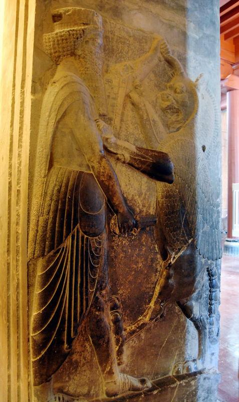 2672--波斯波利斯-博物館-屠獅雕像.JPG