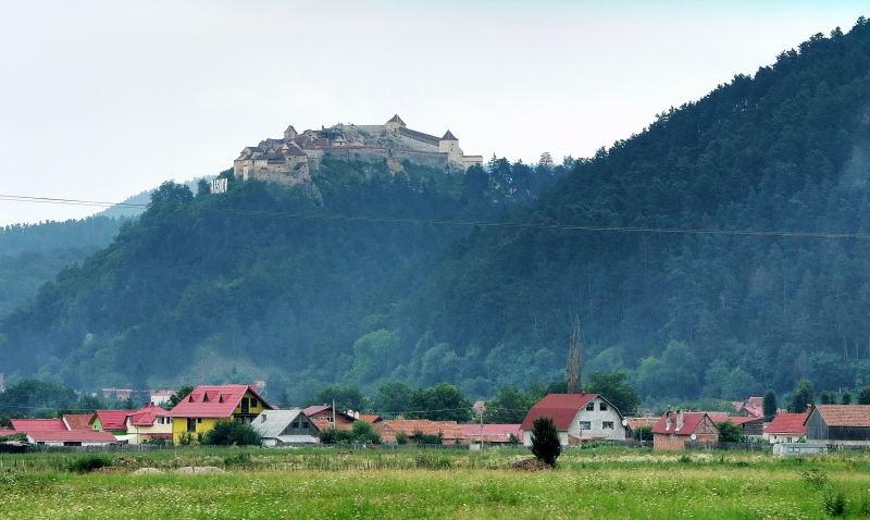 850-喀爾巴阡山-中世紀RASNOV城堡.JPG