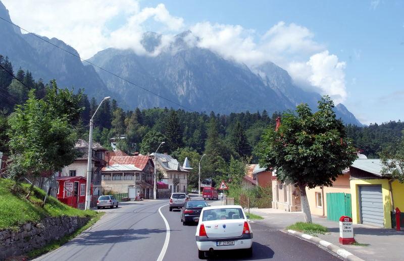 1112-希奈亞-背後是喀爾巴阡山.JPG