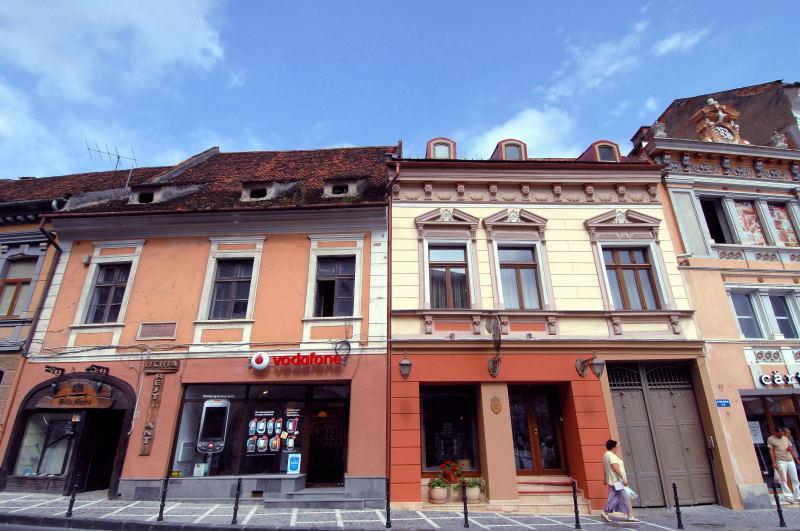2107-布拉索夫-舊城區的建築群.JPG