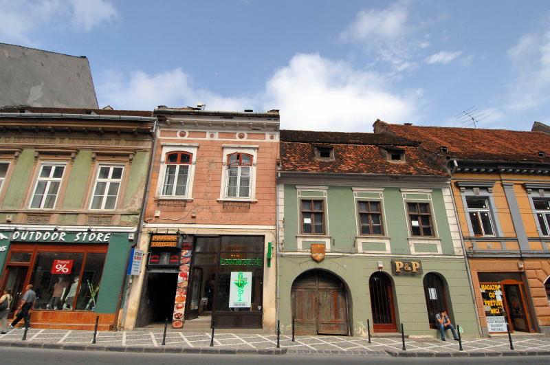 2111-布拉索夫-舊城區的建築群.JPG