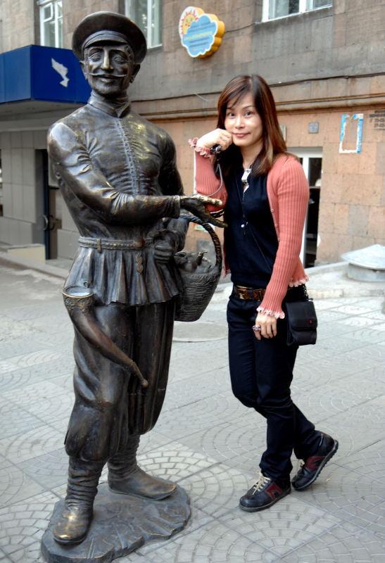 11616-首都-葉綠凡-街上的銅雕像.JPG