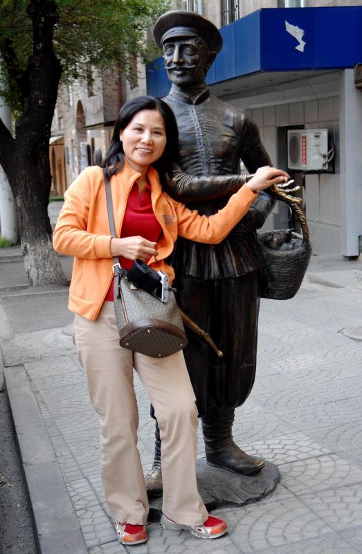 11617-首都-葉綠凡-街上的銅雕像.JPG