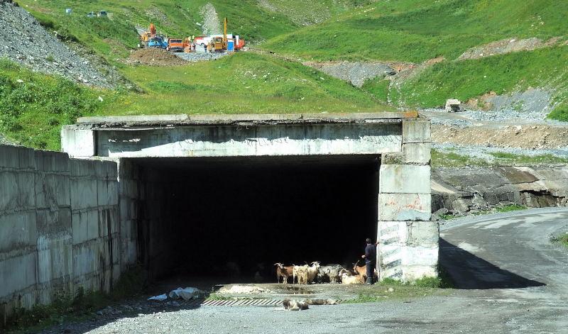 8890-古道力-冬天用的隧道