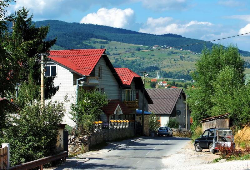 6236-科索沃往黑山國-黑山的巴爾幹山脈.JPG