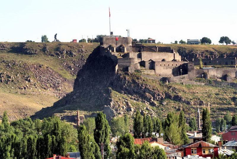 1120-東土耳其-卡爾斯市-舊城牆