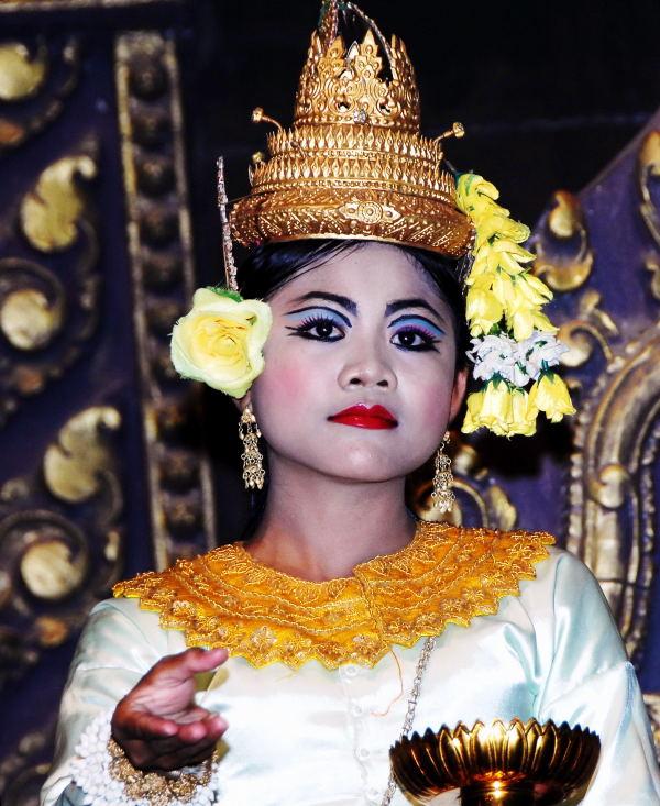 1017-柬埔寨的傳統歌舞.JPG