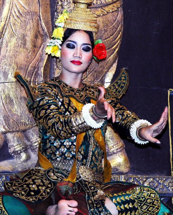 1044-柬埔寨的傳統歌舞.JPG