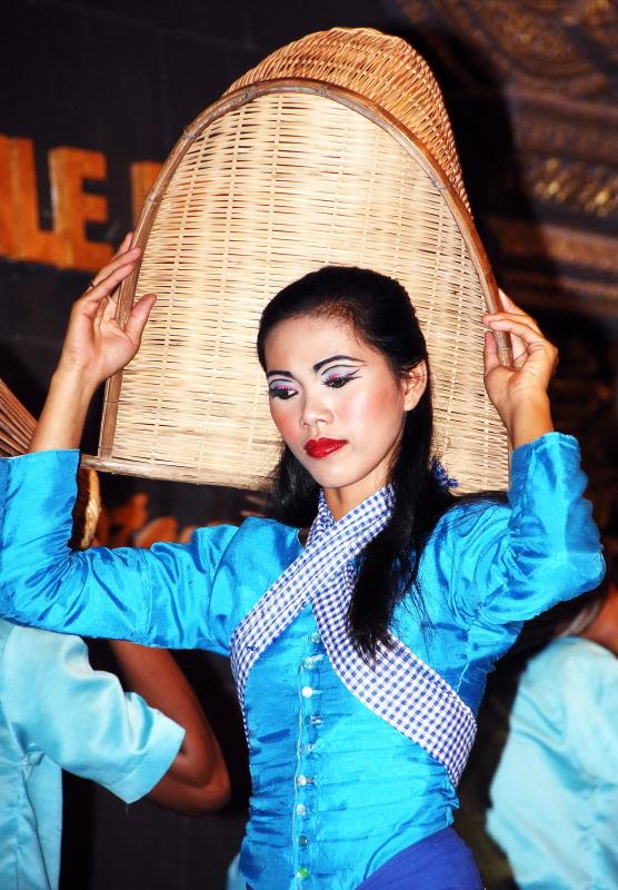1069-柬埔寨的傳統歌舞.JPG