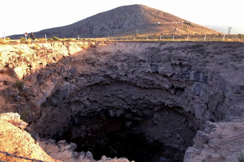 1838-東土耳其-隕石洞.JPG