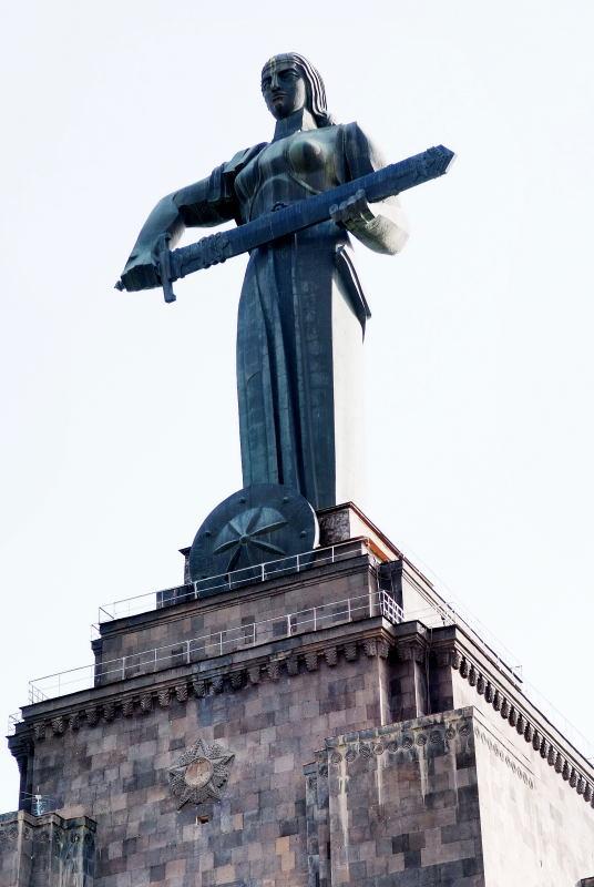 12390-亞美尼亞母親雕像