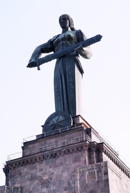 12510-亞美尼亞母親雕像.JPG