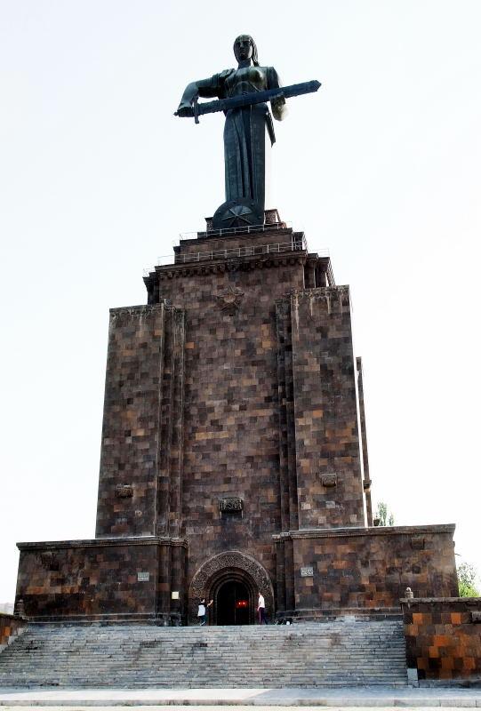 12522-亞美尼亞母親雕像.JPG