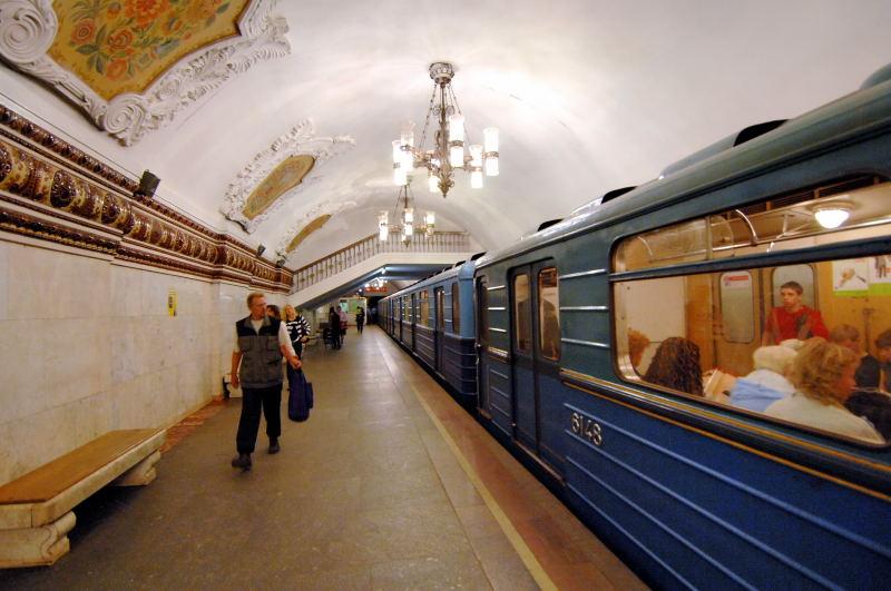 6273-莫斯科地鐵站-地下車站-電車.JPG
