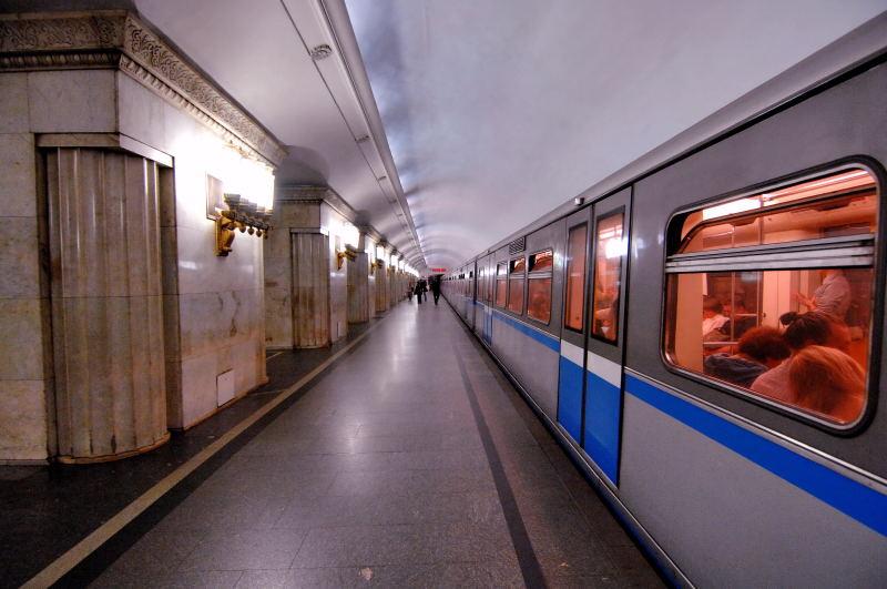 6275-莫斯科地鐵站-地下車站-電車.JPG